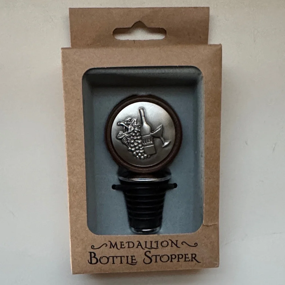 Medallion Bottle Stopper